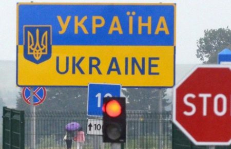 Україна закриє кордон для іноземних громадян — секретар РНБО (трансляція)