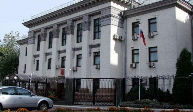 Росія планує евакуювати своїх громадян з України Росія планує евакуювати своїх громадян з України