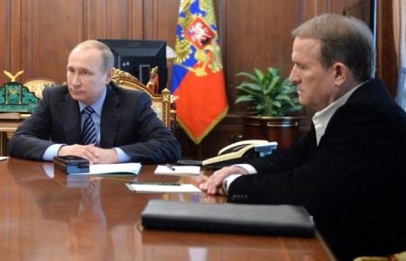 Путін зустрічається із Медведчуком і Володіним у Кремлі