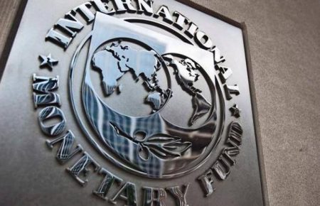 Світова економіка впорається з наслідками пандемії коронавірусу — МВФ