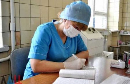 У «ЛНР» бойовики не відпускають медиків у відпустки через коронавірус — джерело