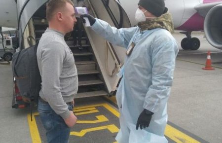 Підозра на коронавірус у двох українців, які повернулися з Італії, не підтвердилася