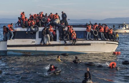 Туреччина закрила морський кордон з Грецією через наплив мігрантів