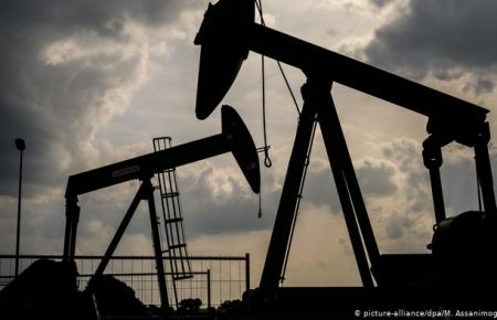 США припинили продаж нафти зі стратегічного резерву