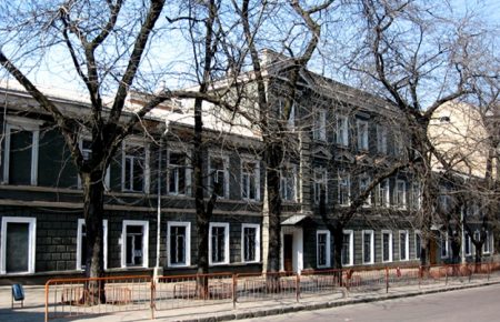 В Одесі школи закривають на тритижневий карантит, дітям обіцяють відеоуроки