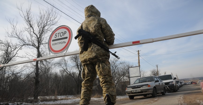Окупаційна влада «ДНР» забороняє в'їзд українцям з підвищеною температурою, якщо ті не мають «реєстрації у республіці»