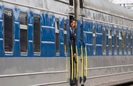 Укрзалізниця запустить 22 додаткові поїзди до 8 березня