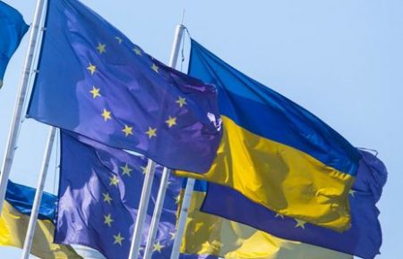 Україна та ще три країни продовжили санкції ЄС проти Росії