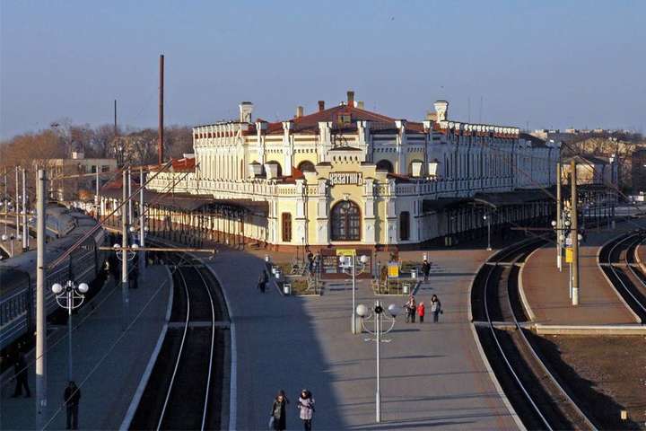 В Україні з 18 березня закривають усі залізничні вокзали