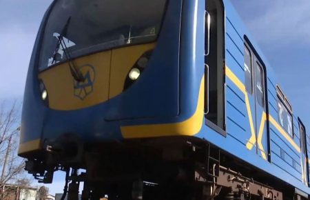У Києві маршрути метро продублюють наземним транспортом
