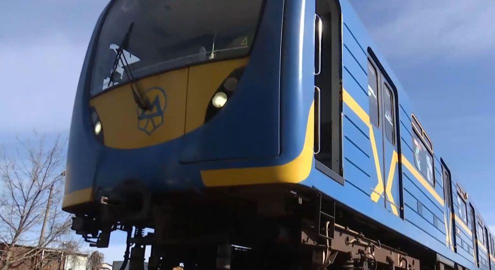 У Києві маршрути метро продублюють наземним транспортом