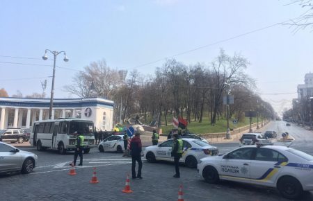 Поліція обмежила рух на Грушевського у день засідання Ради