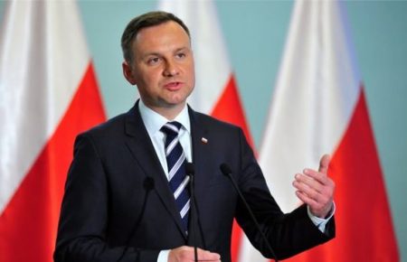 Президент Польщі підписав спецзакон про боротьбу з коронавірусом