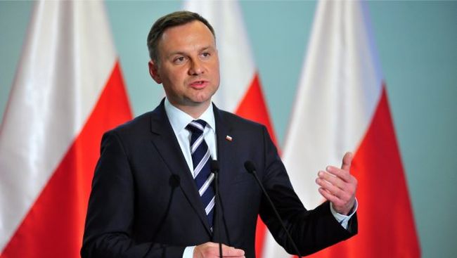 Президент Польщі підписав спецзакон про боротьбу з коронавірусом