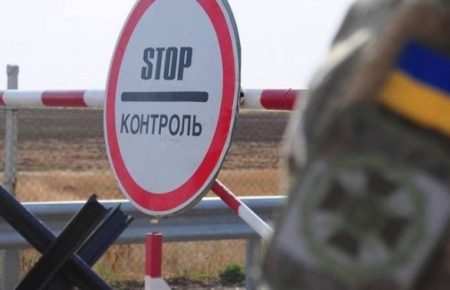 Українці застрягли на кордоні з Польщею