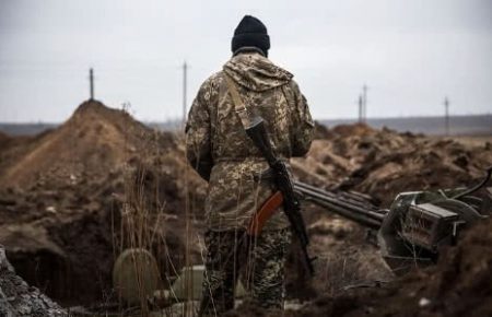 На Донбасі дістали поранення 2 військових