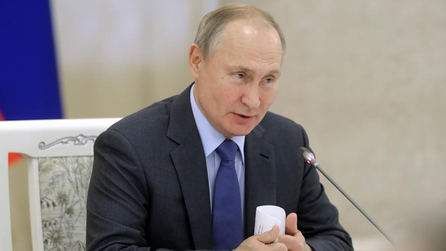 Путін заявив про можливе перенесення голосування за правки в Конституцію через поширення коронавірусу