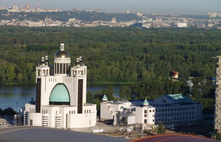 Українська греко-католицька церква пропонує провести літургію онлайн