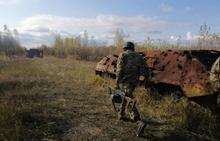 На Донбасі четверо українських військових зазнали поранень