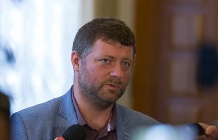 Решения фракции по увольнению Рябошапки нет — Корниенко