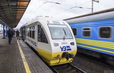 Укрзалізниця повертатиме пасажирам повну вартість квитків на скасовані міжнародні поїзди