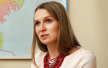 Ідея прем'єра — це узурпація влади, на нього можна подати в суд — Бобровська Ідея прем'єра — це узурпація влади, на нього можна подати в суд — Бобровська