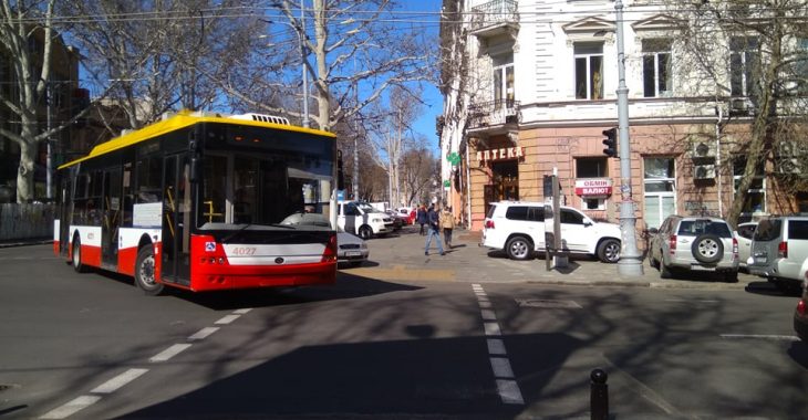Карантин в Одессе: частные перевозчики массово не вышли на маршруты