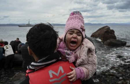 Берлін прийме дітей-біженців з грецьких таборів