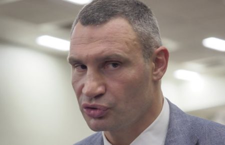 Зеленский обещал отменить распоряжение о VIP-палатах — Кличко