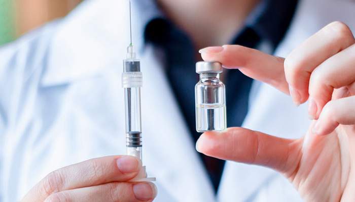 У США першим добровольцям ввели вакцину проти коронавірусу