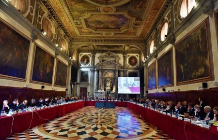 Венеціанська комісія скасувала пленарне засідання через коронавірус