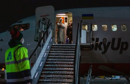 Около тысячи украинцев хотят вернуться из Италии — дипломат