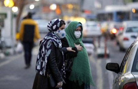 Іран послаблює карантин: відкриваються торгові центри та ринки
