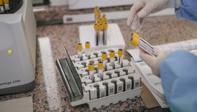 175 українців лікуються від коронавірусу за кордоном — МЗС