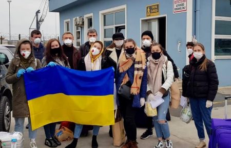 Поромом з Туреччини в Україну повертаються близько 40 українців — Генконсульство
