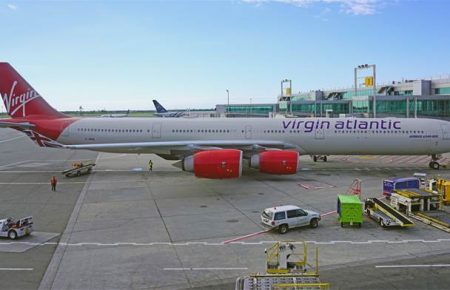 Бренсон просить у британського уряду фінпідтримку для авіаліній Virgin Atlantic