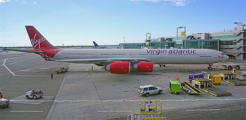 Бренсон просить у британського уряду фінпідтримку для авіаліній Virgin Atlantic