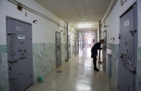 Якщо коронавірус потрапить в російські тюрми, українських політв’язнів будуть рятувати останніми – правозахисниця Романова
