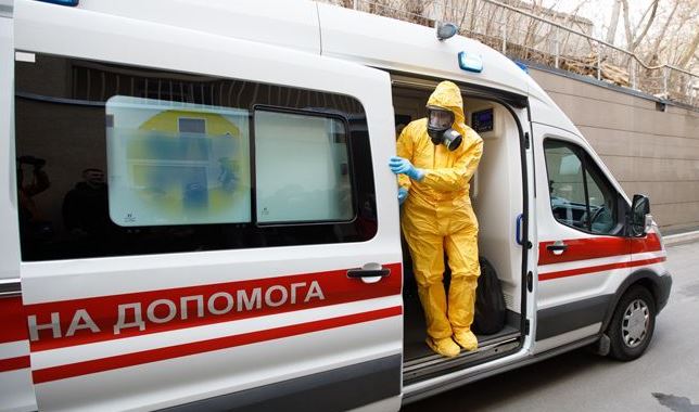 В Киеве за сутки зафиксировали 61 новый случай коронавируса, 7 — в Киево-Печерской лавре — Кличко