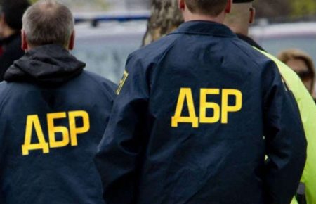 Поліцейських з Миколаївщини підозрюють у побитті чоловіка