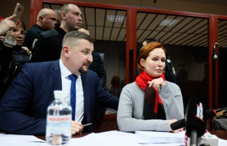 По месту жительства Кузьменко и ее бывшего мужа идут обыски