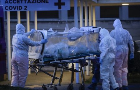 12 років тюрми за розповсюдження СOVID-19 та обмеження на вихід з дому: як долають пандемію в Італії