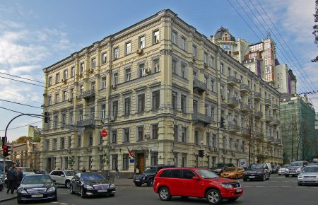 У Києві група невідомих захопила головний офіс Держрезерву