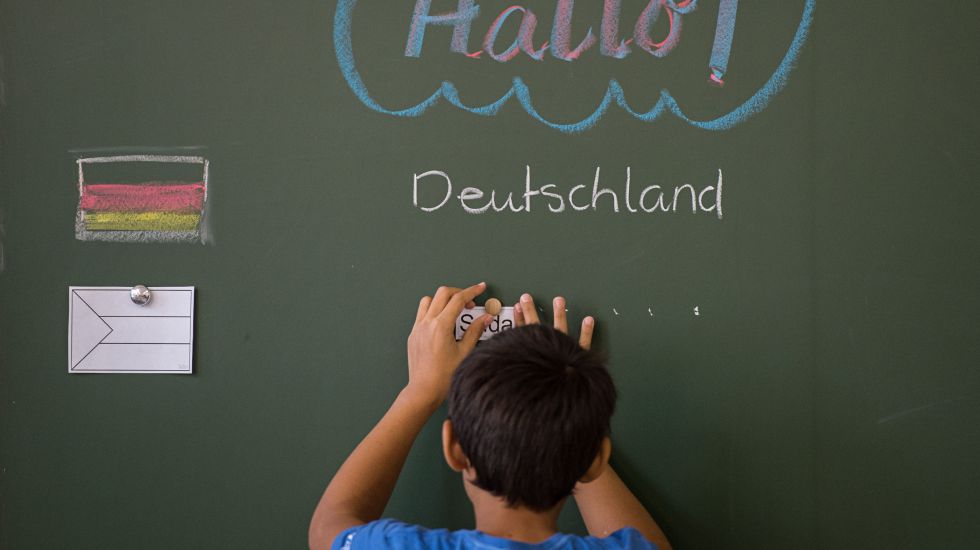 Німеччина поновлює навчання у школах 4 травня