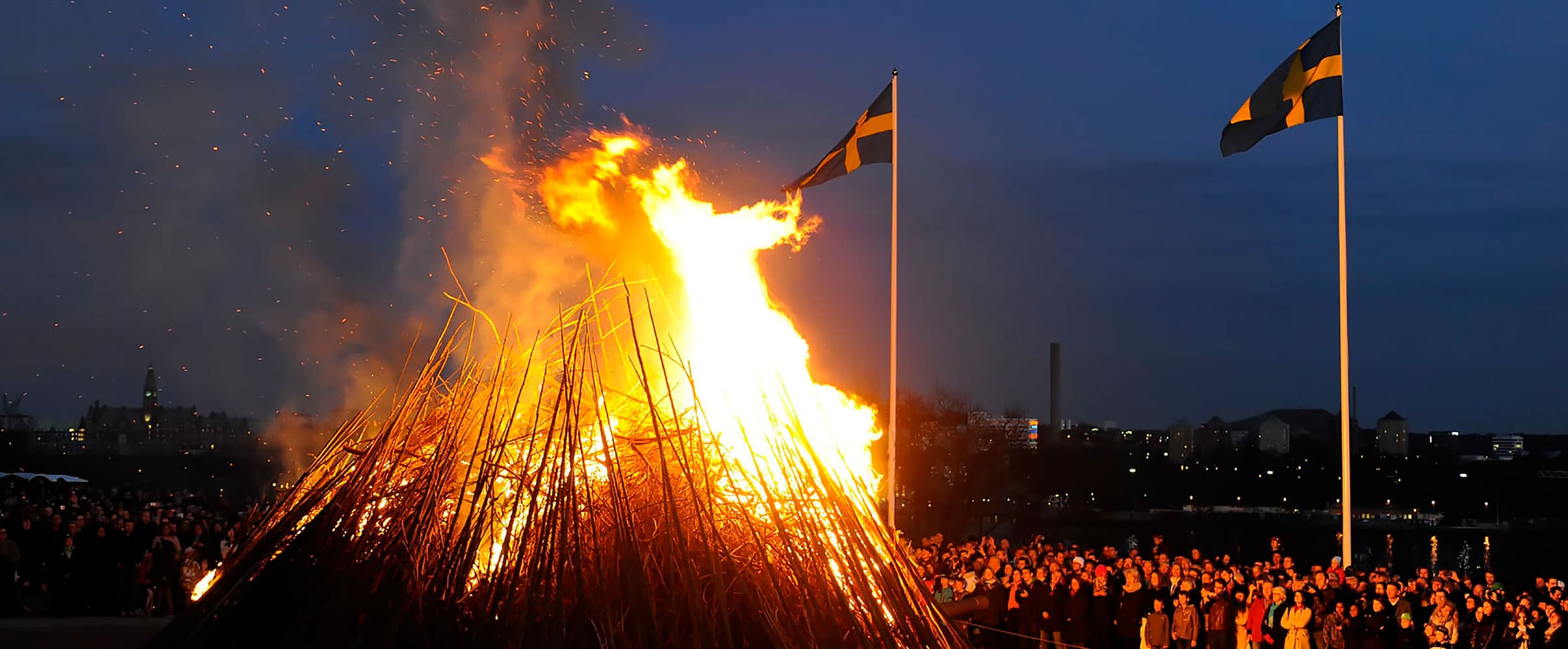 У шведському місті Лунд в парках розкидатимуть гній, аби люди не збиралися святкувати Вальпургієву ніч