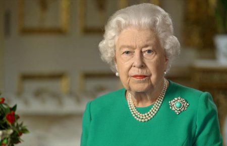 «Коронавірус нас не здолає»: Єлизавета ІІ записала перше в історії Великоднє звернення