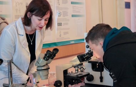 Рухливість клітин раку молочної залози і краса мікроскопії: інтерв’ю з біологинею Вікторією Косач