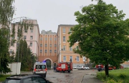 Прокуратура відкрила справу через пожежу в Олександрівській лікарні