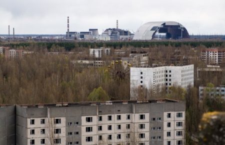 Російські війська намагаються захопити Чорнобильську зону — Зеленський