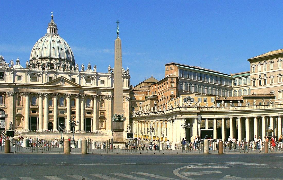 Базиліку Святого Петра у Ватикані відкрили для вірян